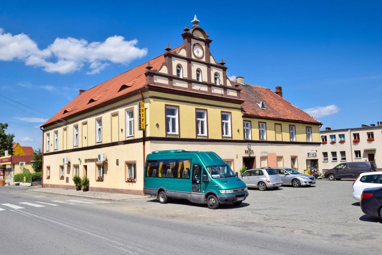 Hotel Stary Ratusz Kostomloty Eksteriør billede