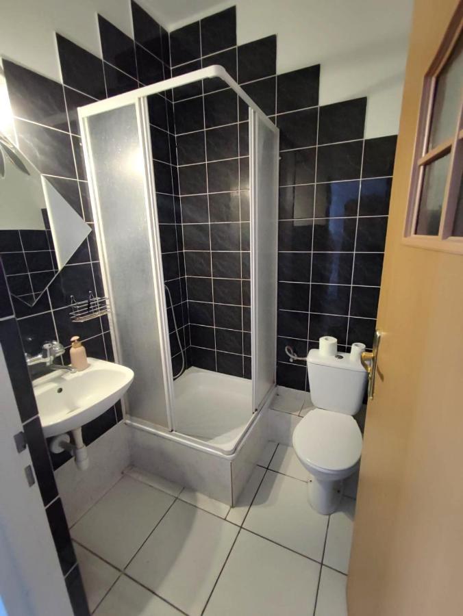 Hotel Stary Ratusz Kostomloty Eksteriør billede